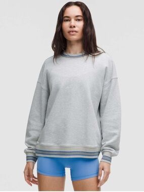 Lululemon Women's Perfectly Oversized Ringer Crew in Light Grey/Pool Party